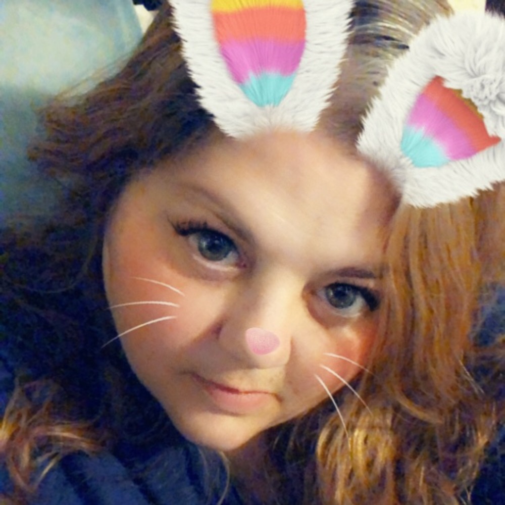 Meet your Poshmark Ambassador, Teresa